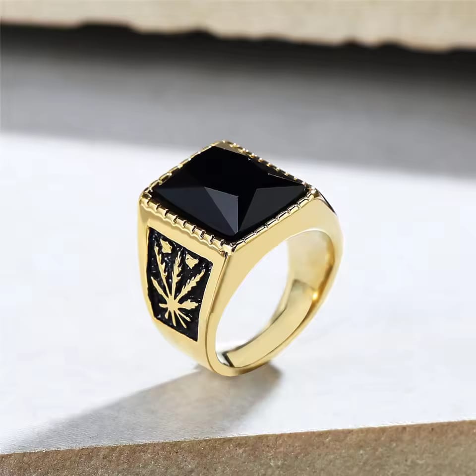Silver Royal Ring For Men's Silver Royal Ring For Men's zamzaria Gold 18 